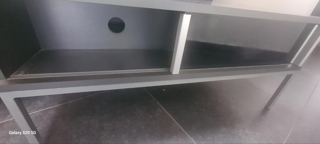 Tv meubel, Ophalen