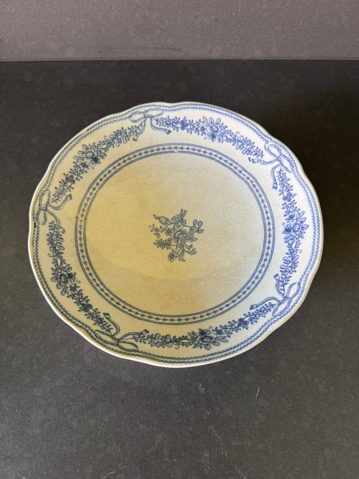 Vintage Wedgwood Antoinette schaaltje op voet, Enlèvement
