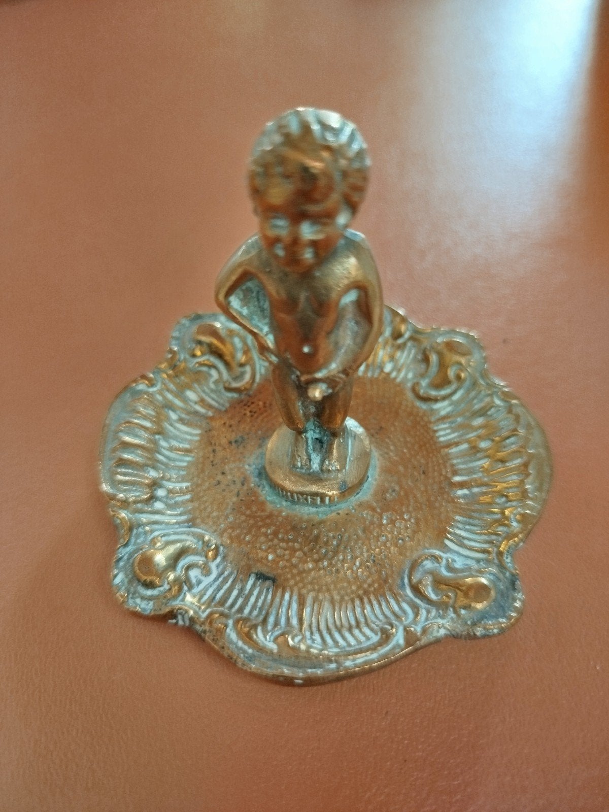Manneken-Pis de Bruxelles koperen schaal 1950/60, Ophalen of Verzenden