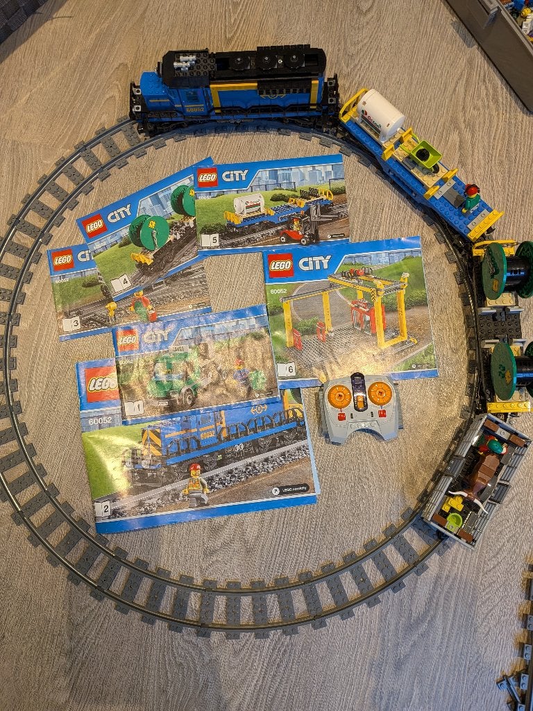 Lego City 60052, City, Lego, Ensemble complet, Comme neuf