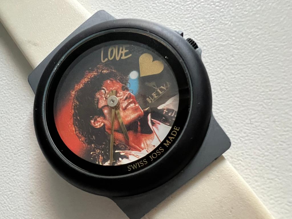 michael jackson vintage montre suisse Helva des années 80, Montre-bracelet, Enlèvement ou Envoi, Acier, Utilisé