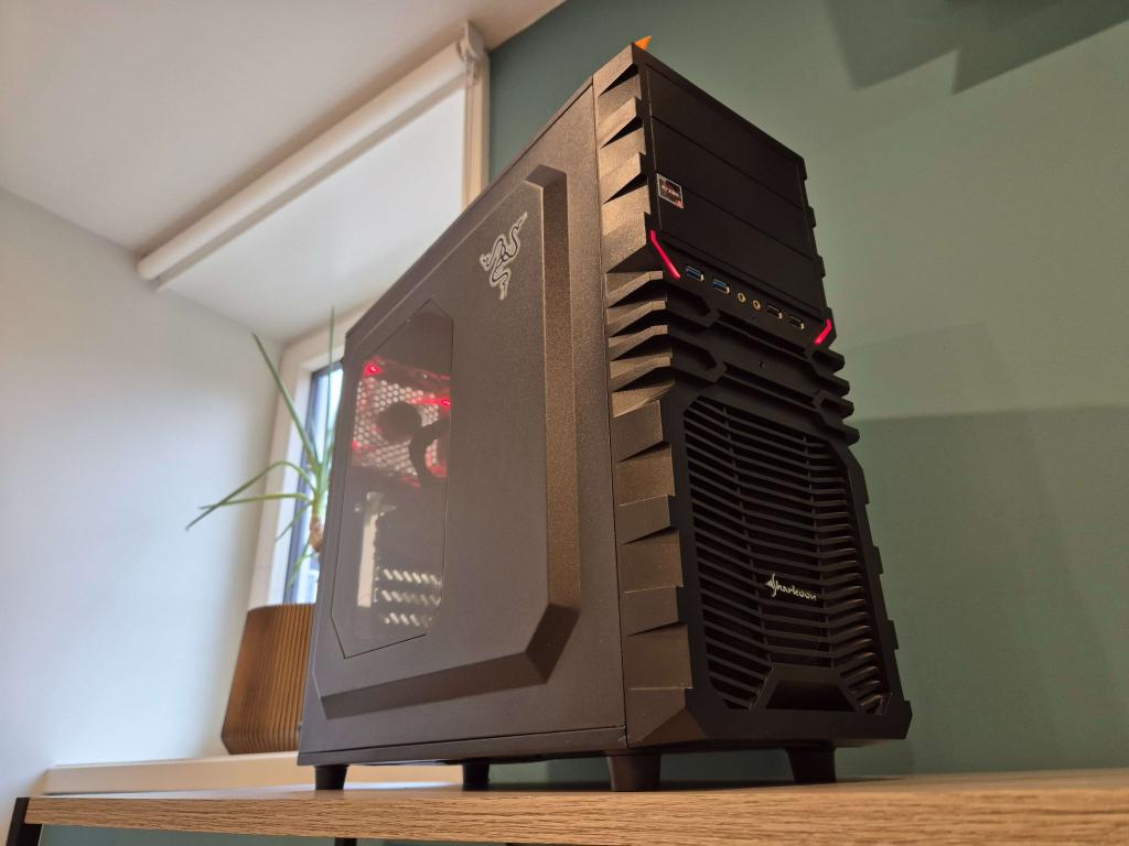 SHARKOON GAMING | RTX 3060 Ti 8GB, R5 2600, 16GB DDR4, 512GB, Niet ingevuld, Gebruikt, Sharkoon, Virtual Reality