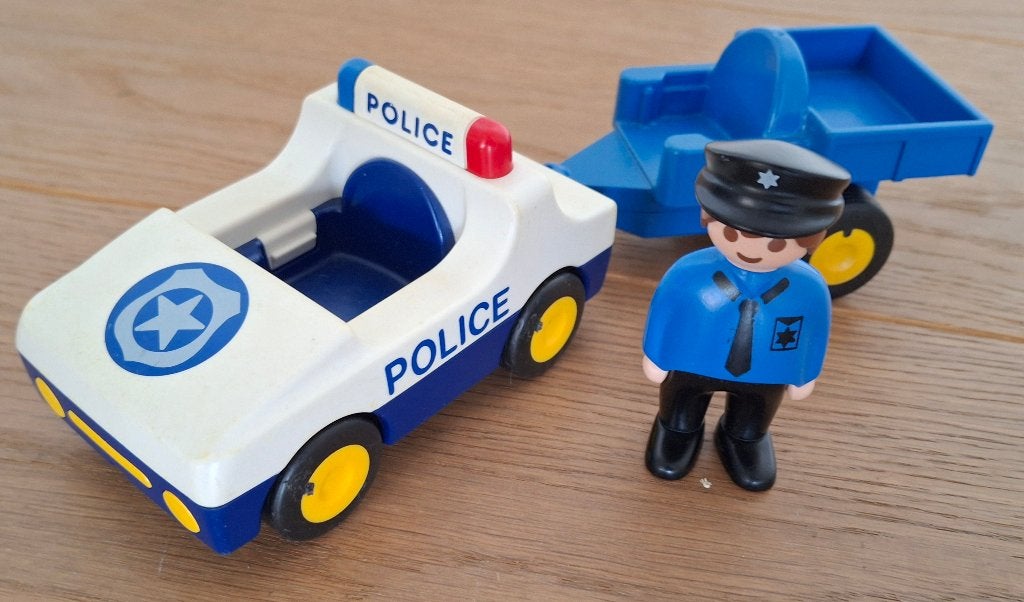 PLAYMOBIL 1 2 3 policier et sa voiture, Enfants & Bébés, 1.2.3, Comme neuf, Véhicule, Kit complet