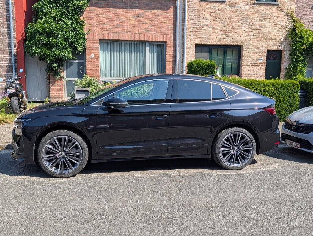 Skoda Enyaq coupé in nieuwe staat, Auto's, Automaat, Achterwielaandrijving, Euro 6, 800 kg
