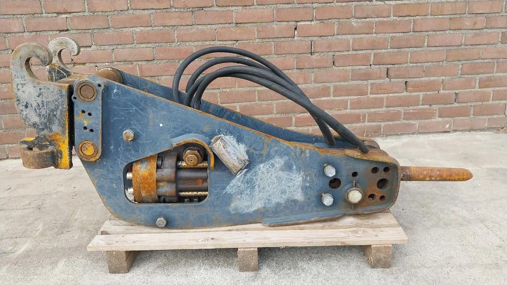 Verachtert CW5 hydraulic breaker 220 kg