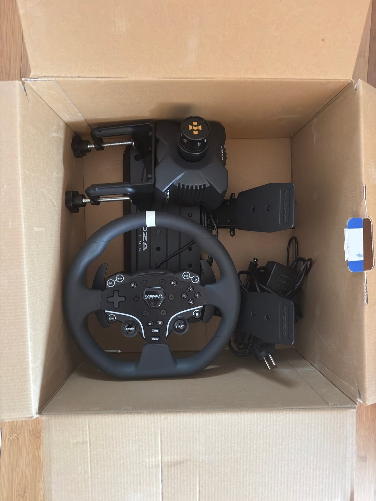Moza R3 direct drive racing wheel (zo goed als nieuw), Ophalen, Zo goed als nieuw