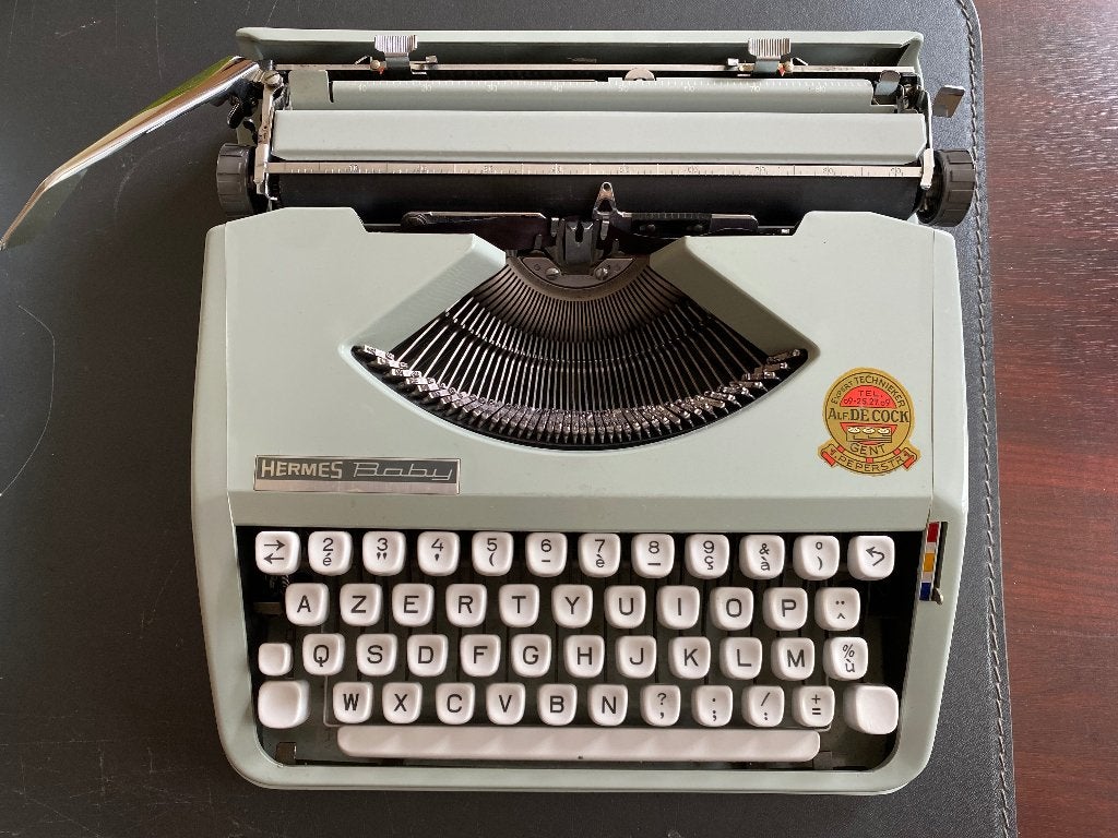 Zeldzame vintage Hermes Baby Paillard – AZERTY – mintgroen, Diversen, Typemachines, Ophalen of Verzenden, Zo goed als nieuw