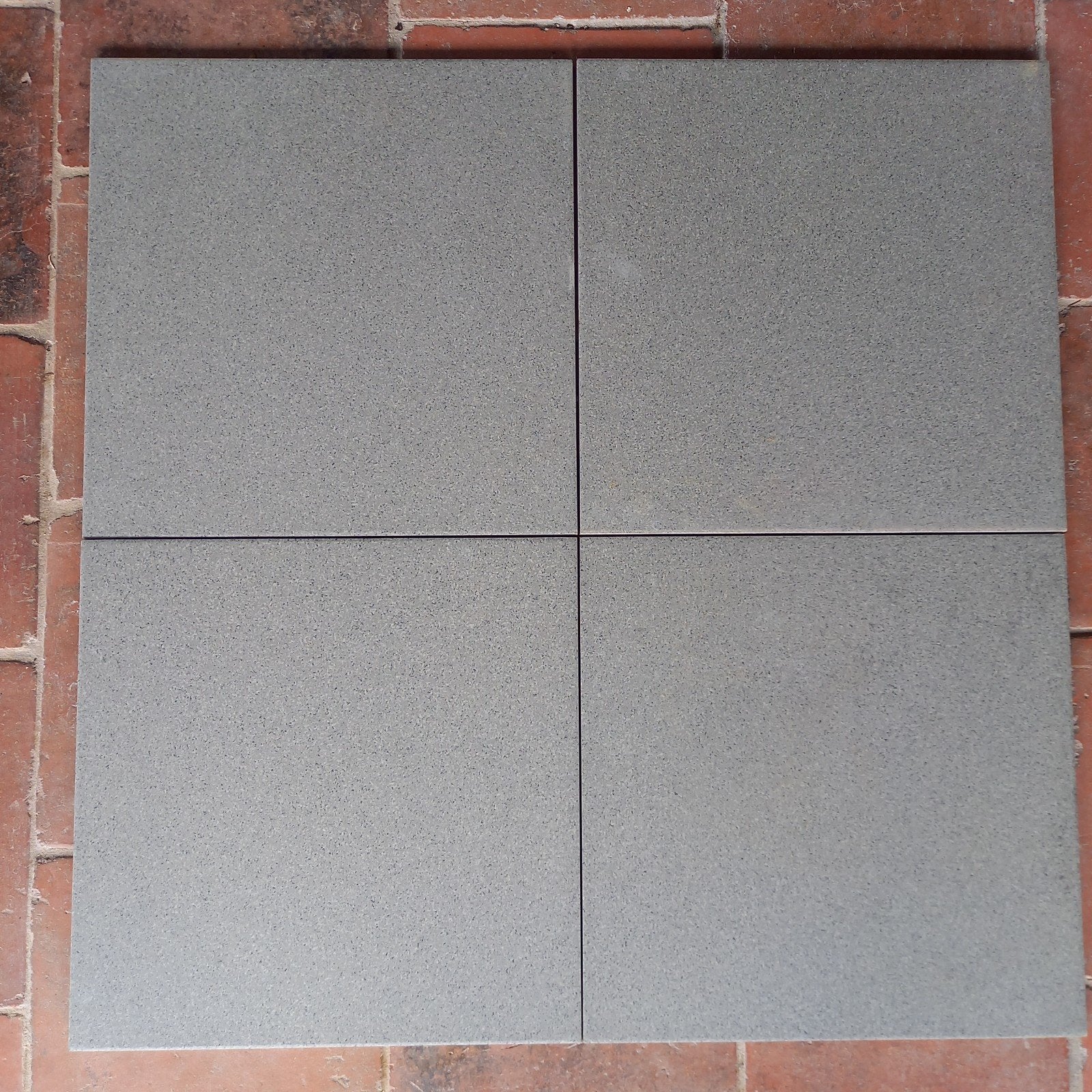 Margres ceramic garage tegels, Ophalen