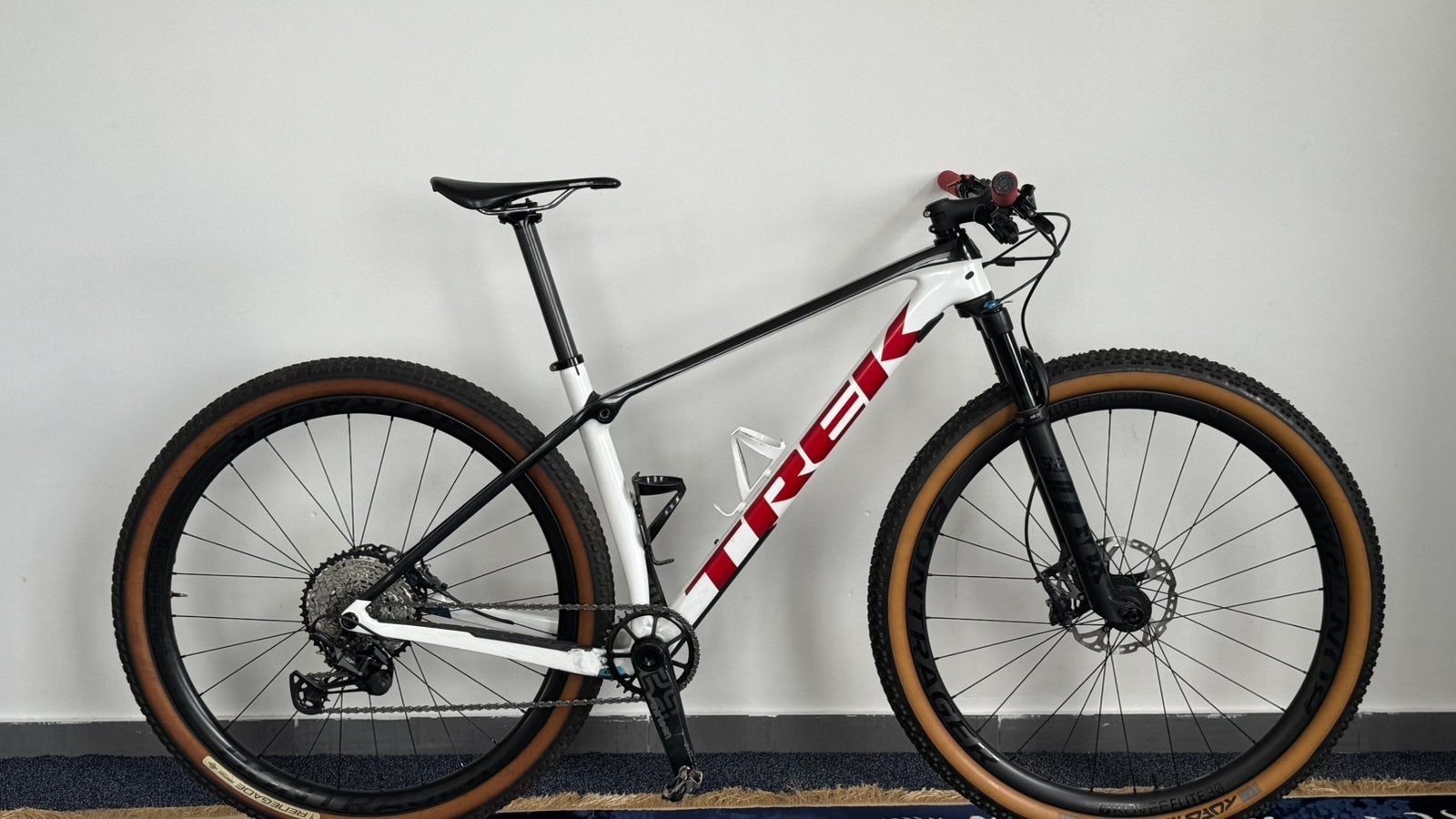 Vtt Trek Procaliber 9.8 Carbon FOX, Vélos & Vélomoteurs, Enlèvement, Comme neuf, Trek