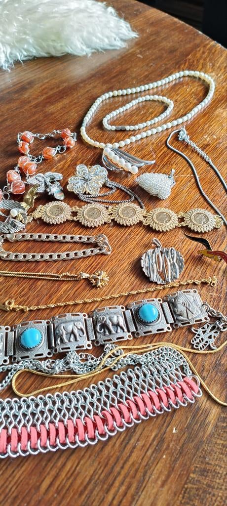 Lot vintage sieraden van alles, Ophalen of Verzenden