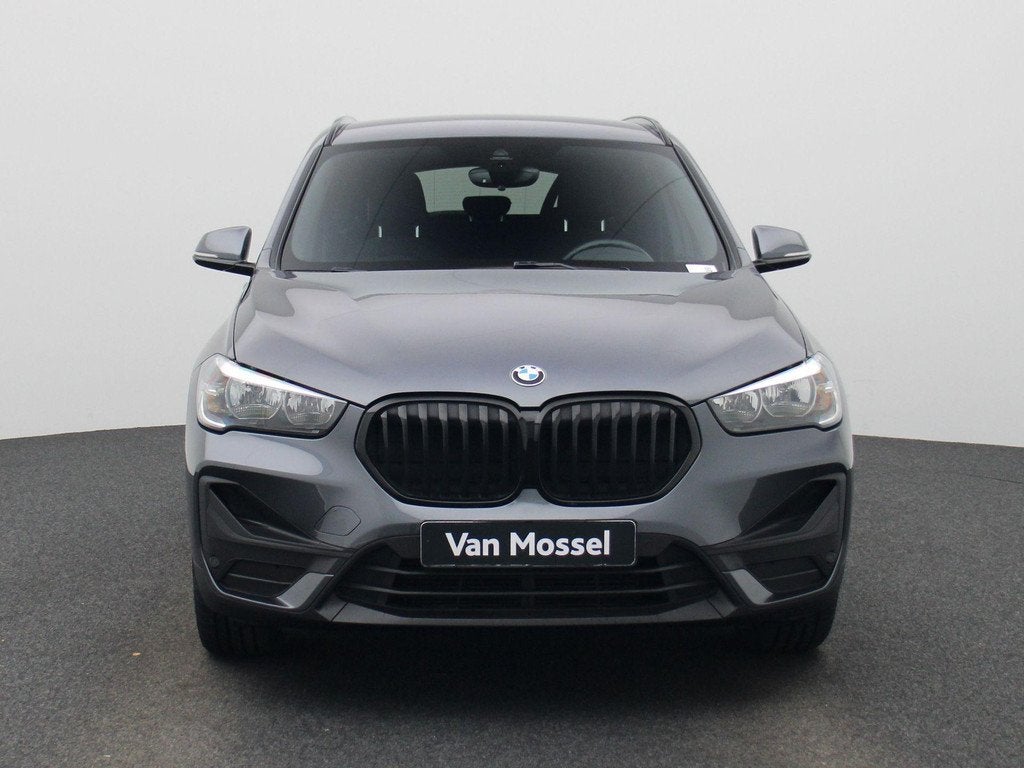 BMW X1 sDrive16d AUTOMAAT | PDC V+A | Elektrische koffer, Autos, BMW, X1, Argent ou Gris, Achat, Entreprise