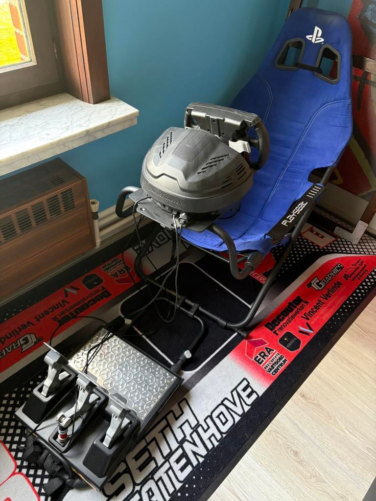 Thrustmaster t300, ferrari F1 wheel add-on & playseat, Ophalen, Zo goed als nieuw