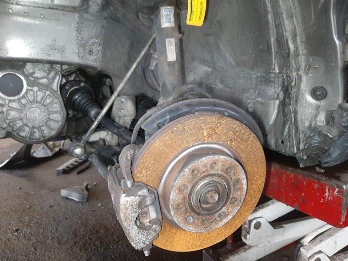 Moyeu de roue avant d'un Skoda Yeti, -, -, 3 mois de garantie, Utilisé
