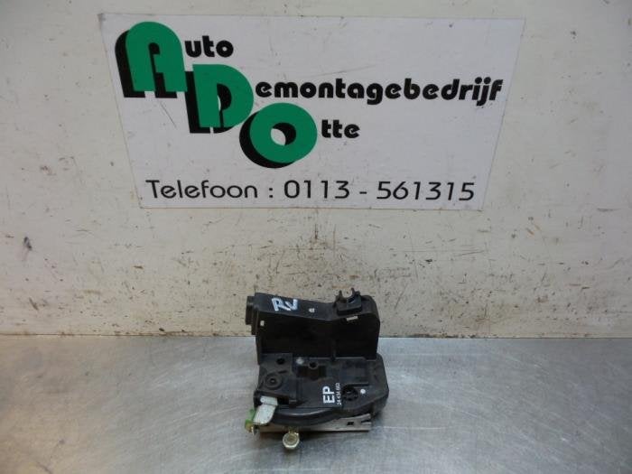 Serrure portière mécanique 2portes droite d'un Opel Corsa, -, Opel, Utilisé, -