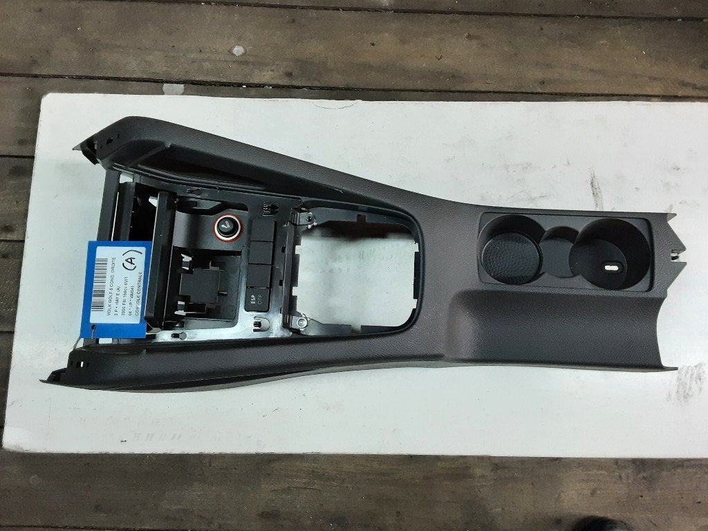 CONSOLE CENTRALE Volkswagen Golf V (1K1) (1K0863243), Volkswagen, Mevr. I. Hauben, Utilisé, Rue de l'Espoir 34 34
4030  GRIVEGNÉE, BE