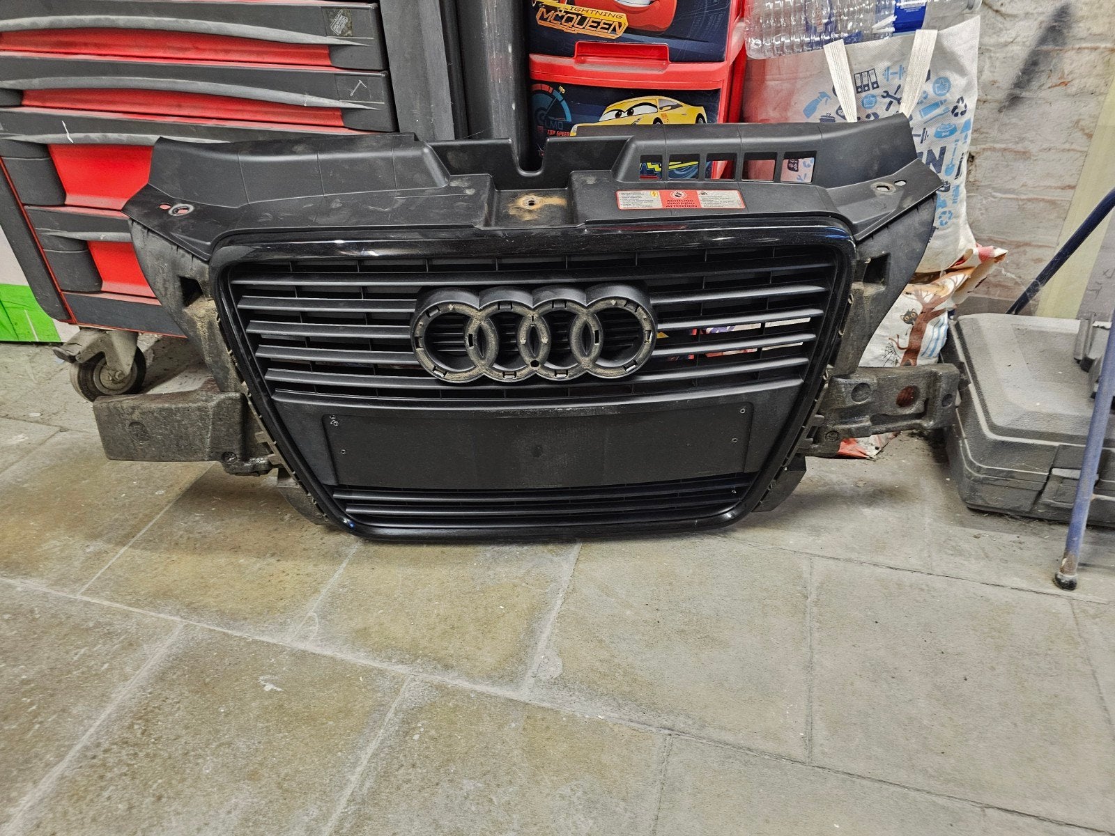 Calandre Audi a3, Enlèvement, Audi