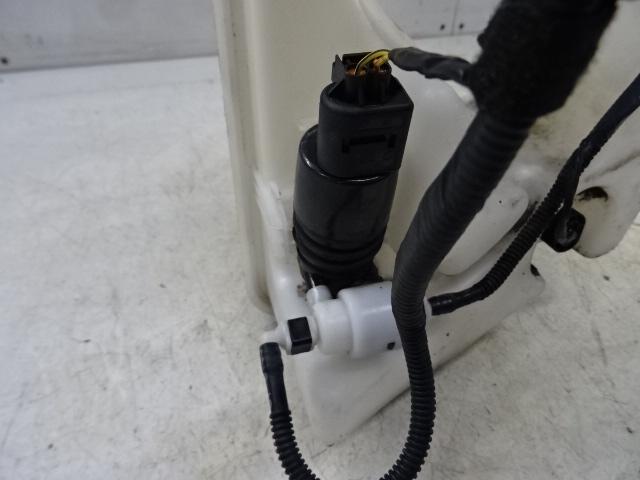 LAVE-GLACE POMPE AVANT Mini Mini (F55) (738834901), Autos : Pièces & Accessoires, Mevr. I. Hauben, Rue de l'Espoir 34 34
4030  GRIVEGNÉE, BE
