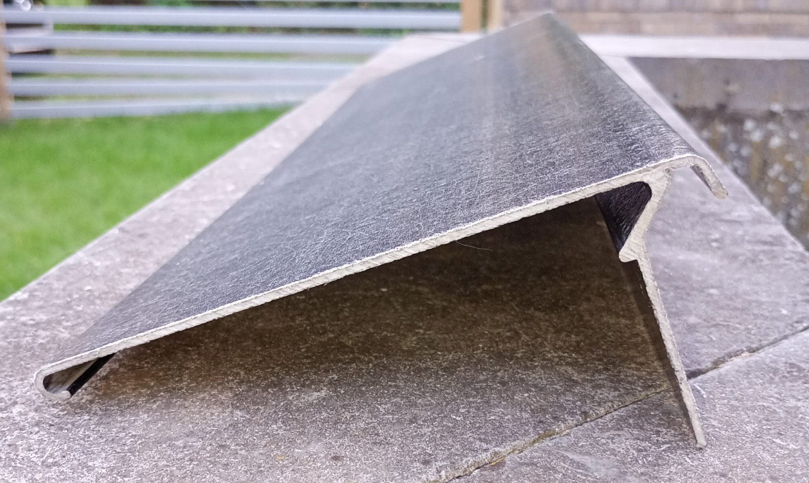 dakrandprofielen glasvezelversterkte, Doe-het-zelf en Bouw, Ophalen, Nieuw, Zwart, Kunststof