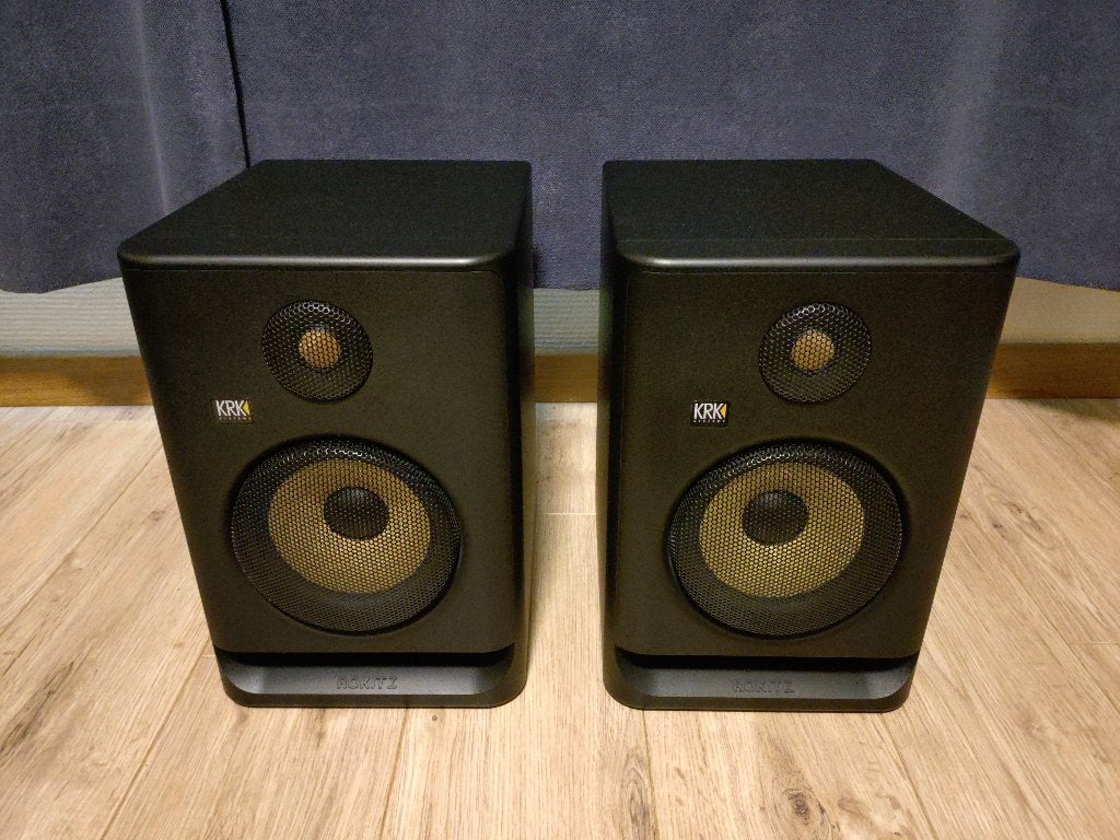 2 x KRK Rokit RP7 G4 + Grilles, Audio, Tv en Foto, Ophalen, Studiomonitor, 120 tot 150 watt, Zo goed als nieuw