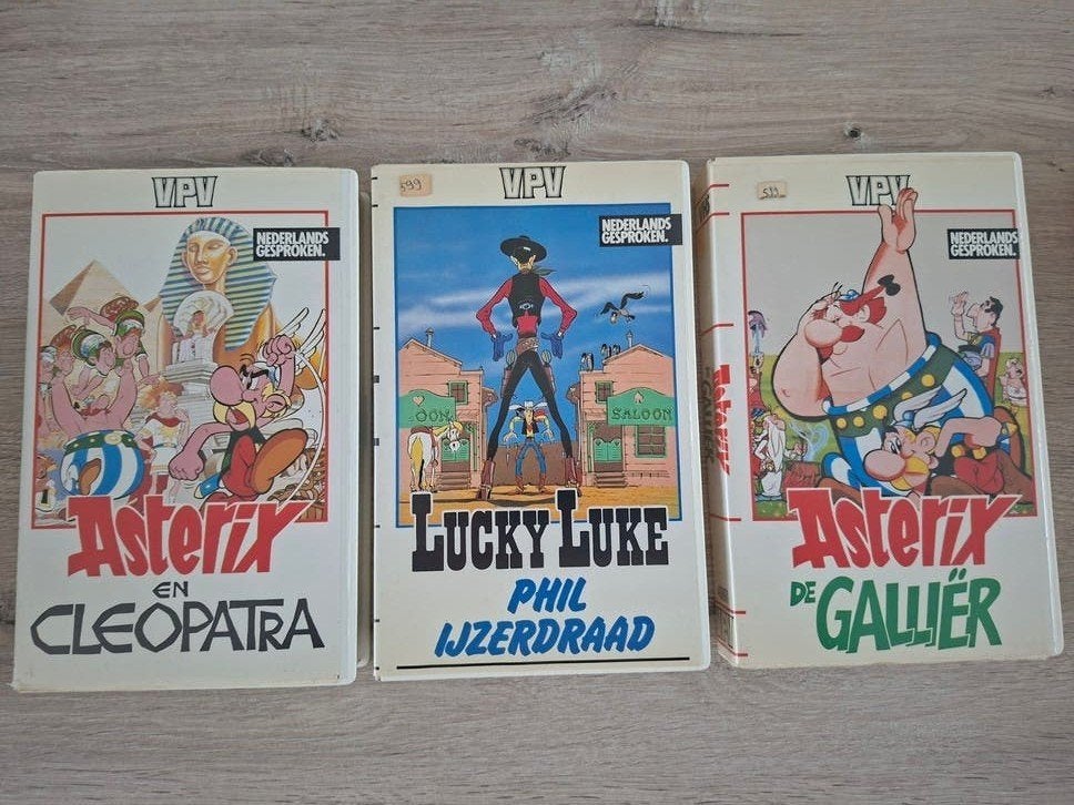 3x VHS Asterix en Lucky Luke, Cd's en Dvd's, Alle leeftijden, Ophalen of Verzenden, Nederlands, VHS