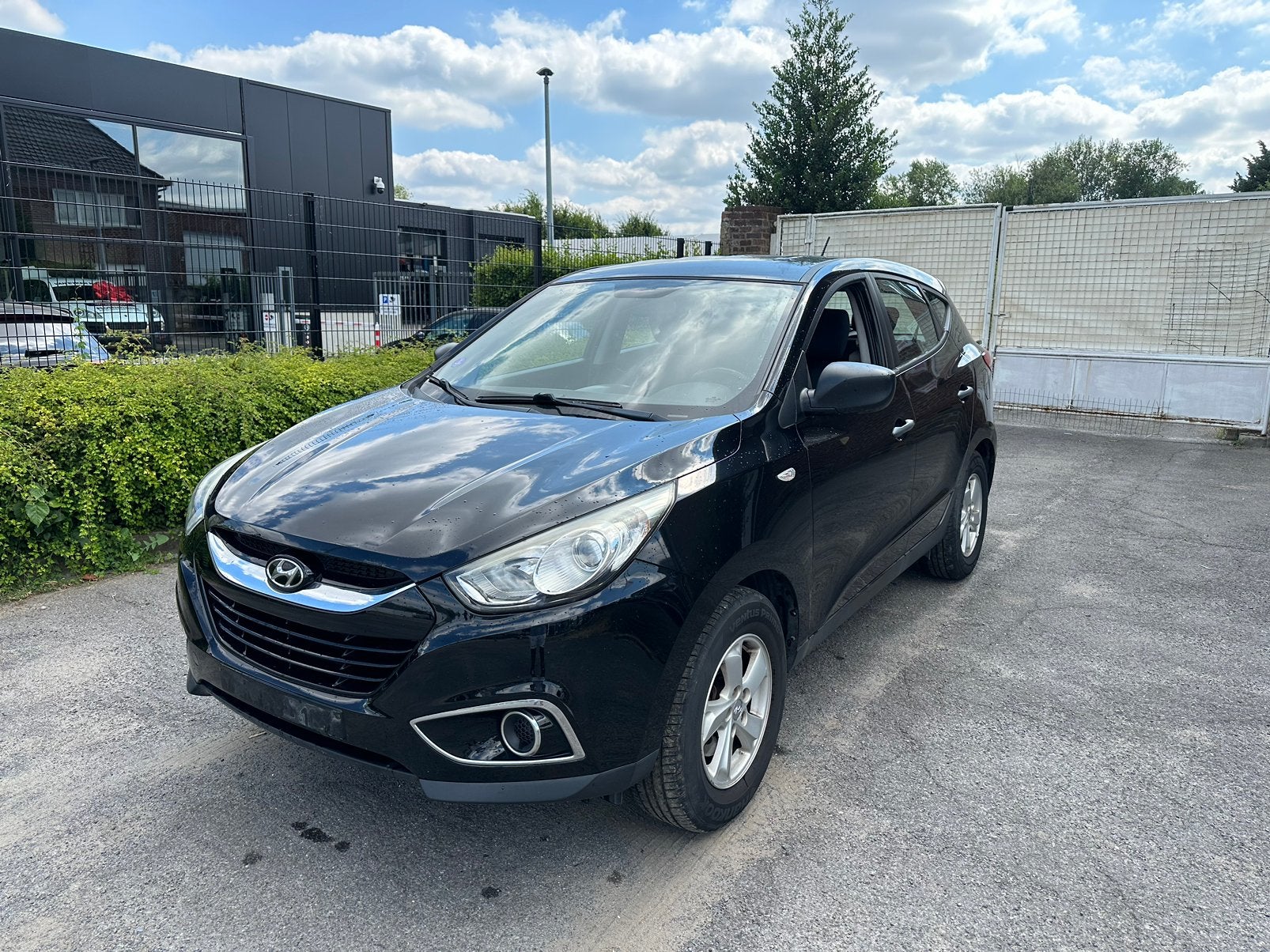 HYUNDAI IX35 • ESSENCE • 2011 •, Euro 5, Boîte manuelle, Noir, 5 portes