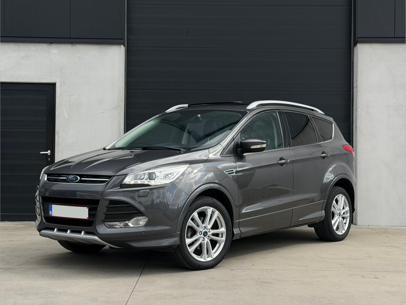 Ford kuga - 2017 - Benzine - Keuring, Auto's, Bedrijf, Handgeschakeld, Kuga, Onderhoudsboekje
