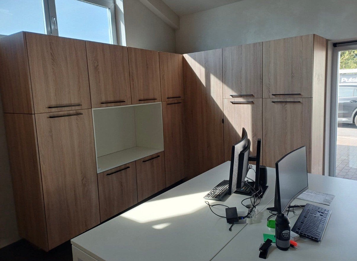 Bureau incl inbouwkasten, Ophalen, Zo goed als nieuw