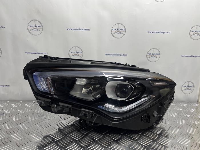 Phare gauche d'un Mercedes CLA, Autos : Pièces & Accessoires, Éclairage, Mercedes-Benz, Utilisé, 3 mois de garantie