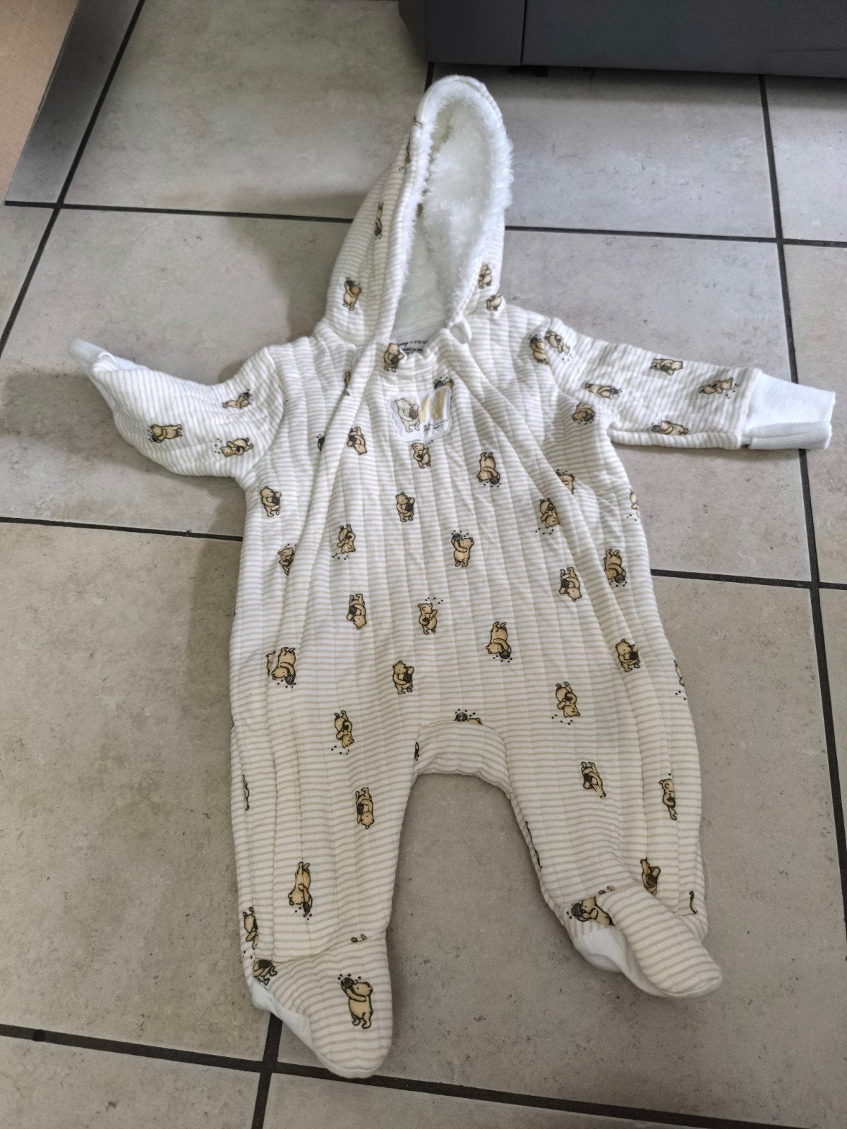 Combinaison 62 cm  - pull et pantalons taille 62 cm, Enfants & Bébés, Vêtements de bébé | Taille 56, Enlèvement
