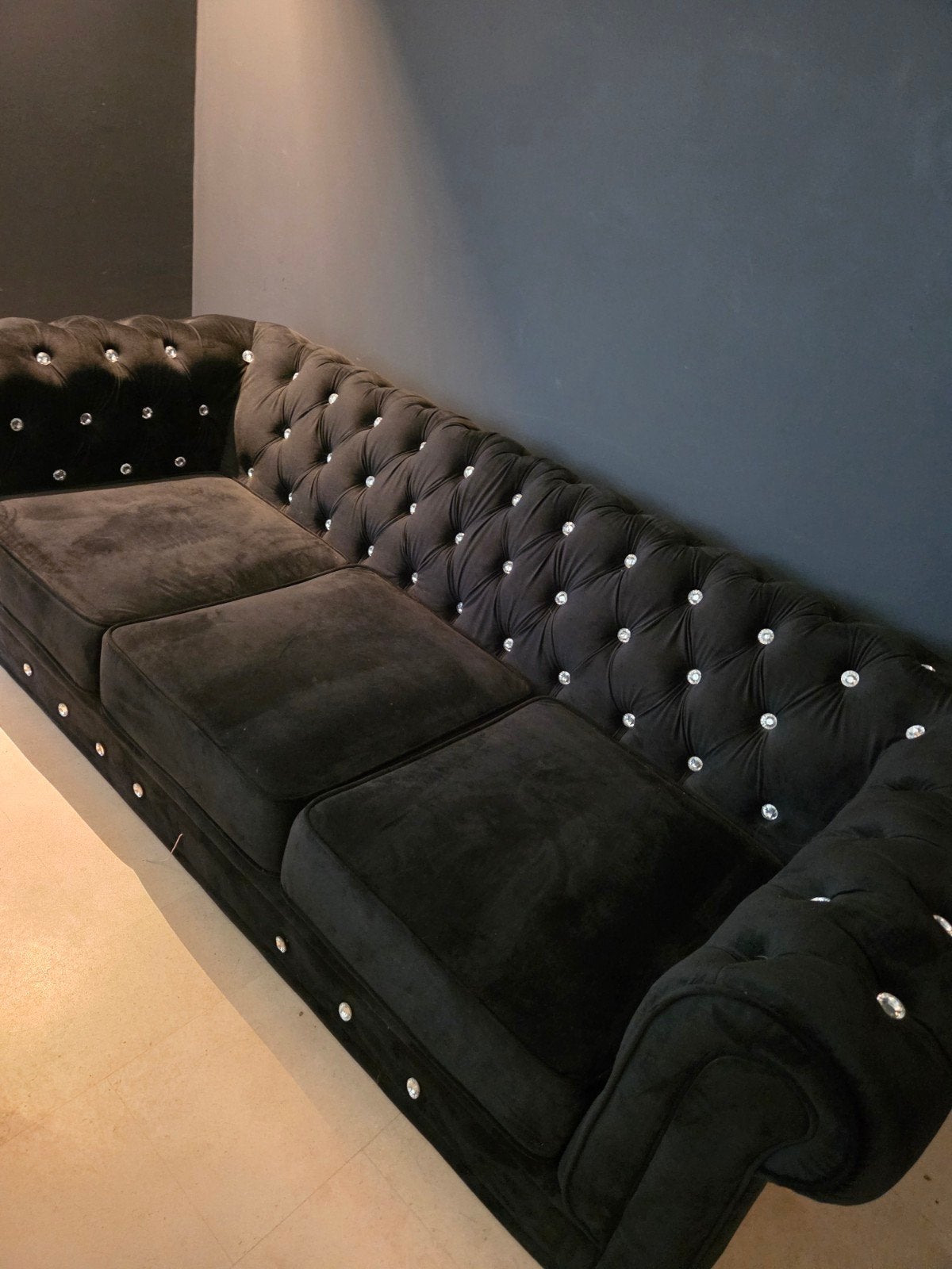 set van 2 3-zitsbanken plus bank van zwart fluweel, Ophalen, Driepersoons, Zo goed als nieuw, Chesterfild