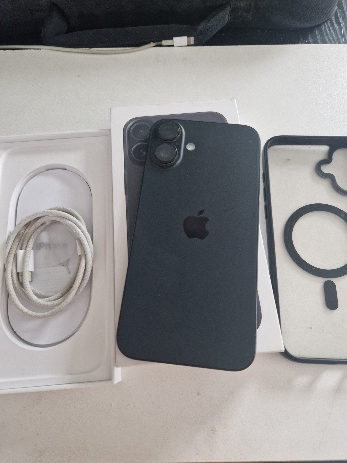 iPhone 16 plus 100%, Télécoms, Téléphonie mobile | Apple iPhone, Comme neuf, 128 GB, iPhone 16 Plus, Noir, Enlèvement