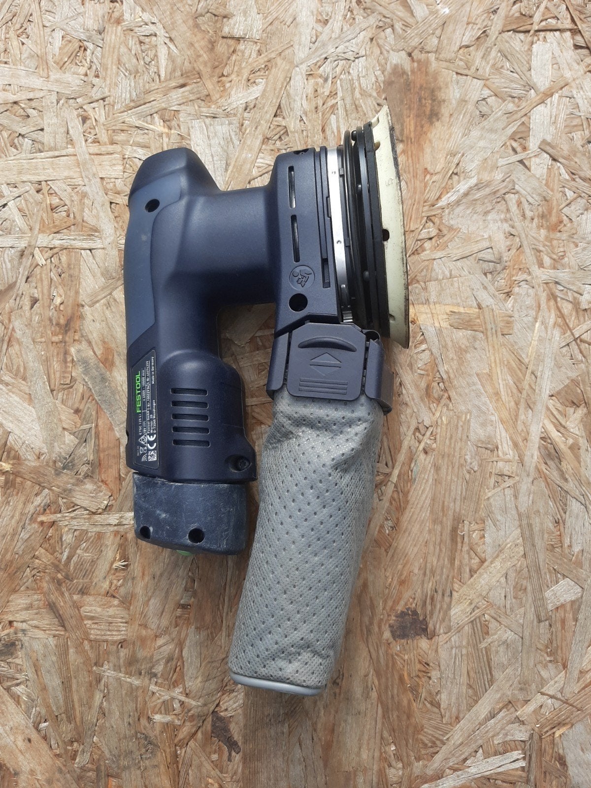 Festool ETSC 125 schuurmachine, Ophalen