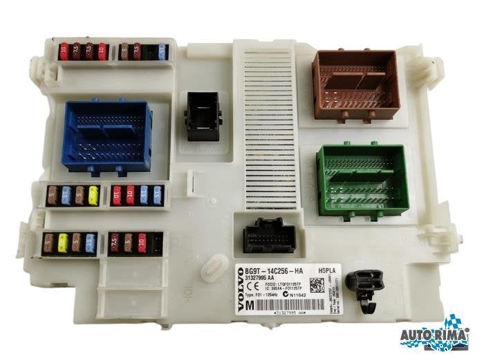 Boîte à fusibles d'un Volvo V60, -, 3 mois de garantie, -, -