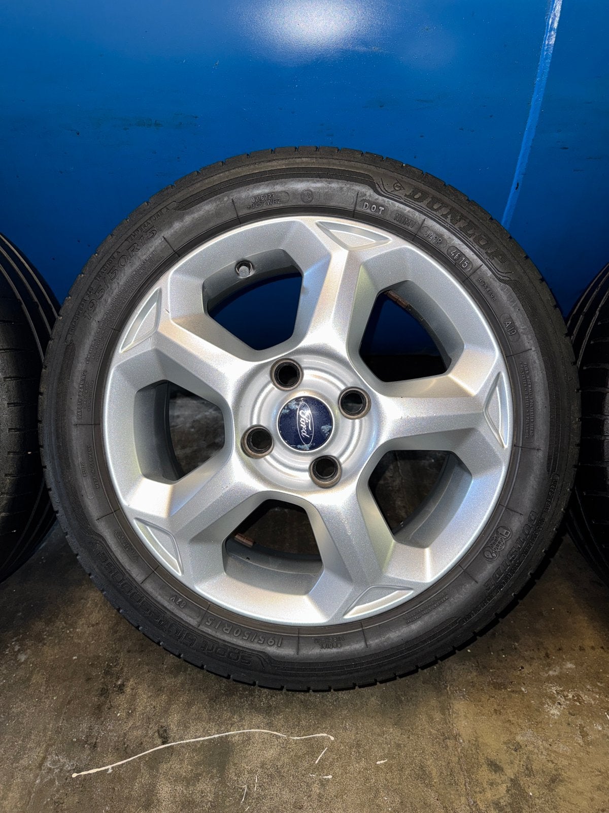 15” Ford fiesta velgen met banden 4x108, Ophalen, Gebruikt, 15 inch, Banden en Velgen