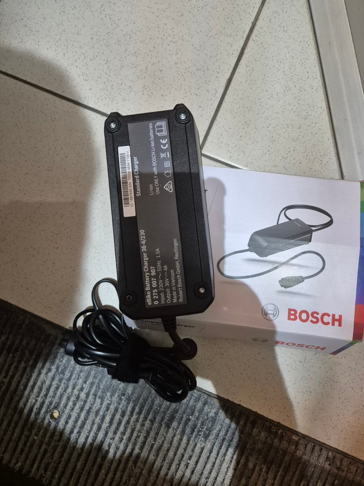 chargeur bosch 4A, Vélos & Vélomoteurs, Enlèvement
