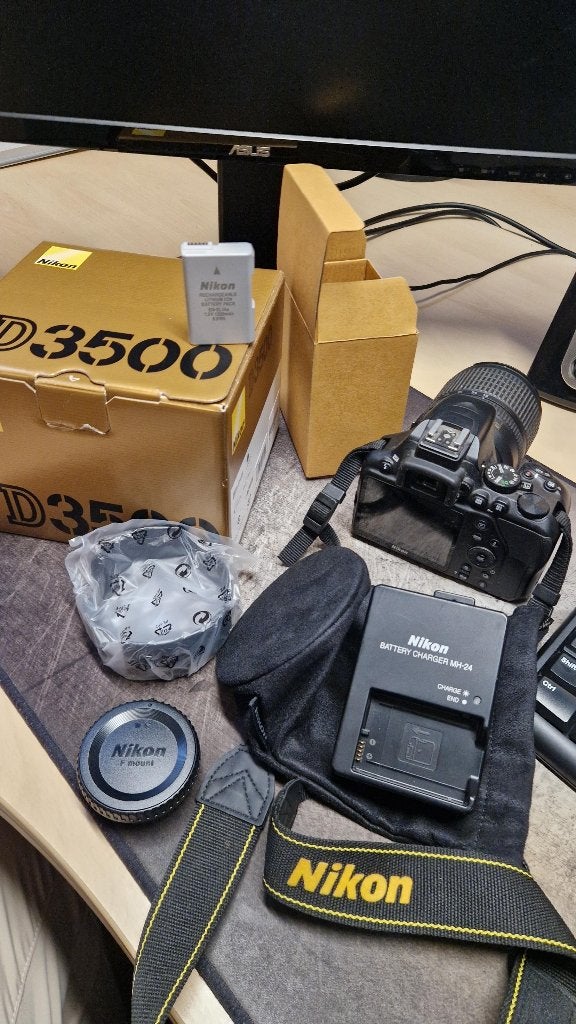 Nikon D3500, in topstaat, Audio, Tv en Foto, Ingebouwde flitser, Spiegelreflex, Lensdop, Ophalen of Verzenden