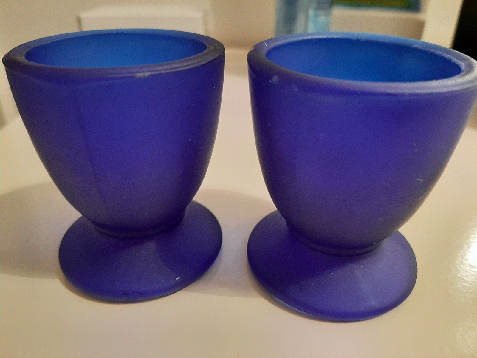 2 mooie, blauwe eierdopjes, Ophalen