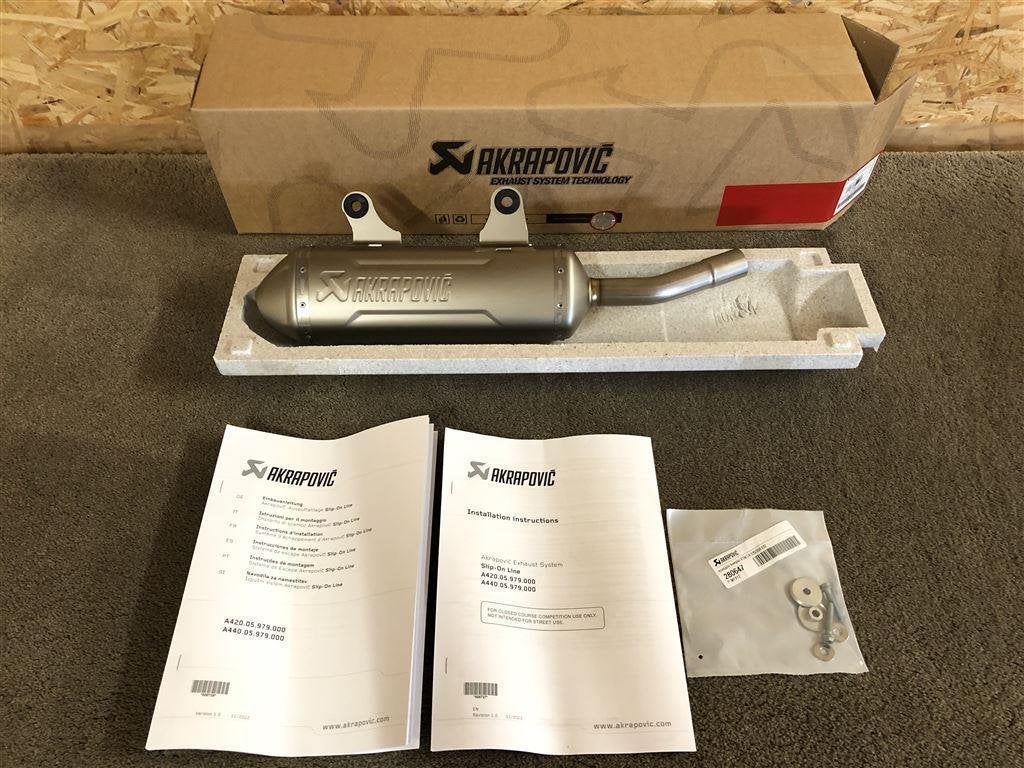 Akrapovic uitlaat KTM 250 300 SX XC TC TX 23-27 MC250 MC300, Motoren, Verzenden, Nieuw