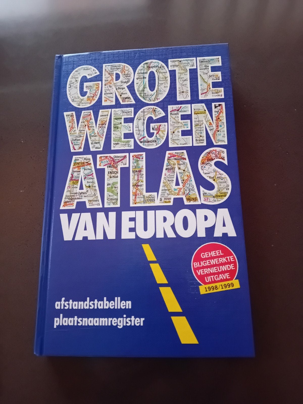 Boek: Grote wegen atlas van Europa 1998 / 1999, Boeken, Atlassen en Landkaarten, Overige atlassen, Zo goed als nieuw, Europa Overig