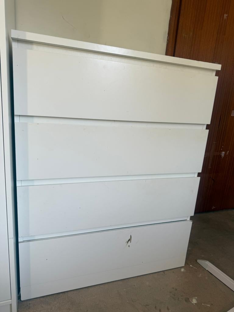 Malm IKEA dressoir, Huis en Inrichting, Kasten | Ladekasten, Ophalen, Zo goed als nieuw