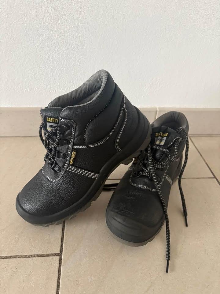 Veiligheidschoenen: Safety Jogger maat 39, Bricolage & Construction, Vêtements de sécurité, Enlèvement ou Envoi