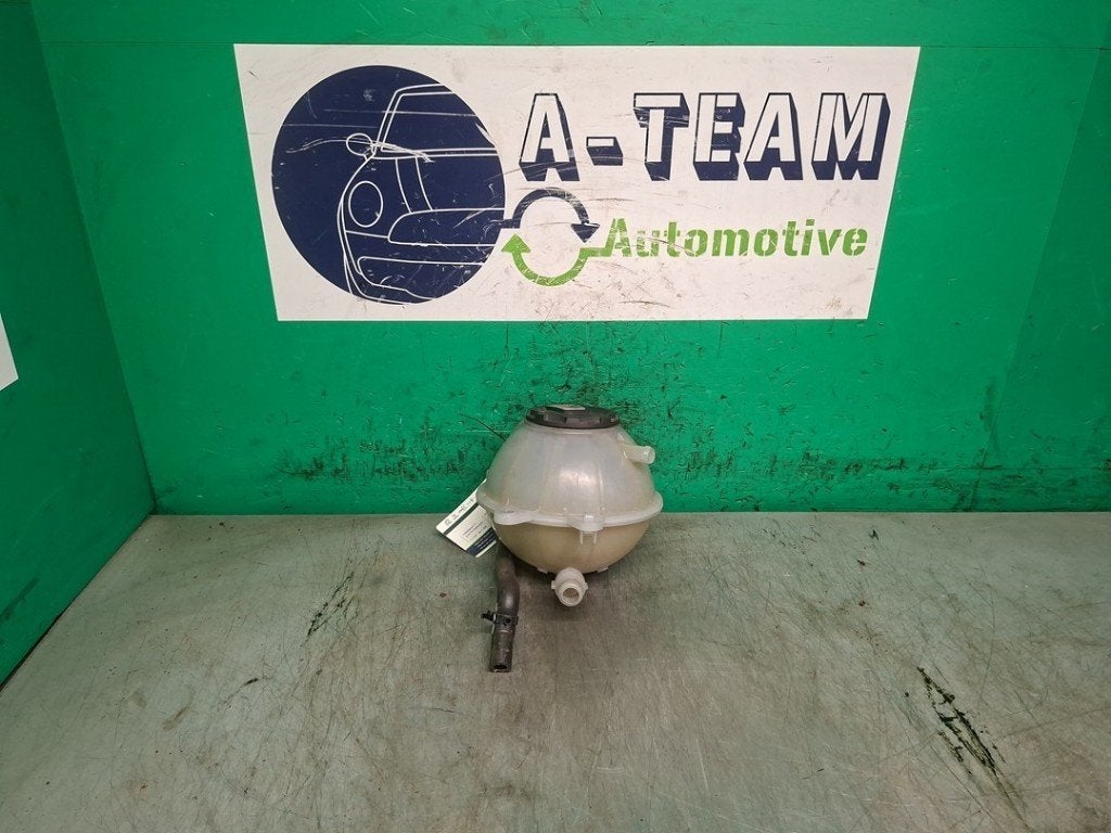 VASE D'EXPANSION Audi Q5 (FYB / FYG) (|80A121405Q|), Auto-Union-Straße  1,
85057  Ingolstadt, DE, Info@audi.de, Audi, Utilisé