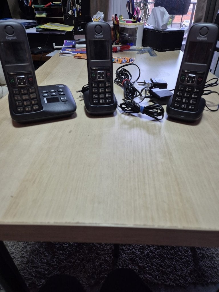Téléphones Gigaset A705A, Ophalen of Verzenden, Zo goed als nieuw, 3 handsets