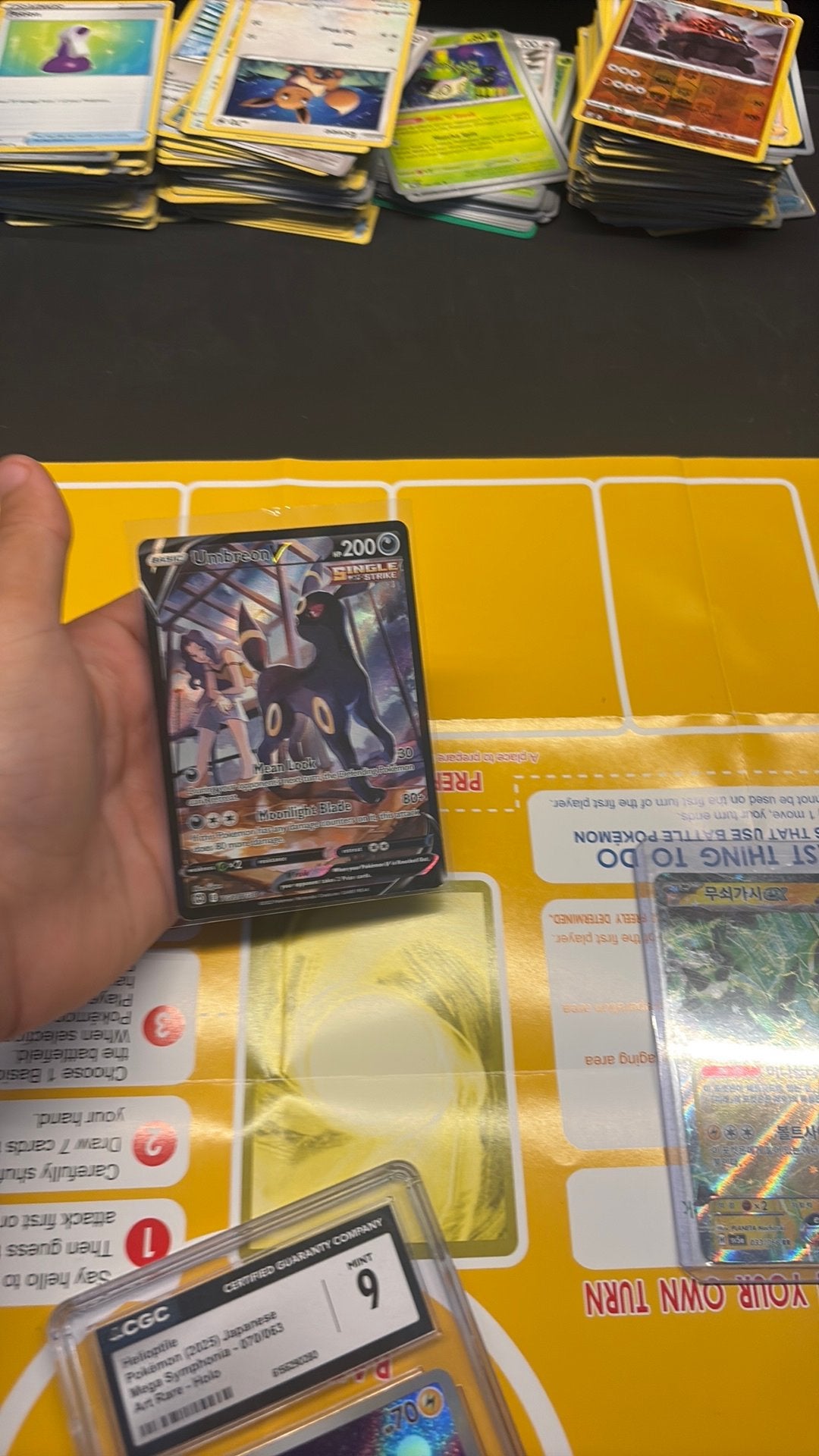 Pokemon kaart umbreon v, Ophalen, Zo goed als nieuw, Losse kaart, Foil