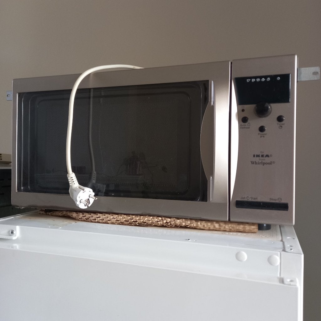 Microgolfoven / magnetron, Encastré, Enlèvement, Utilisé, 45 à 60 cm