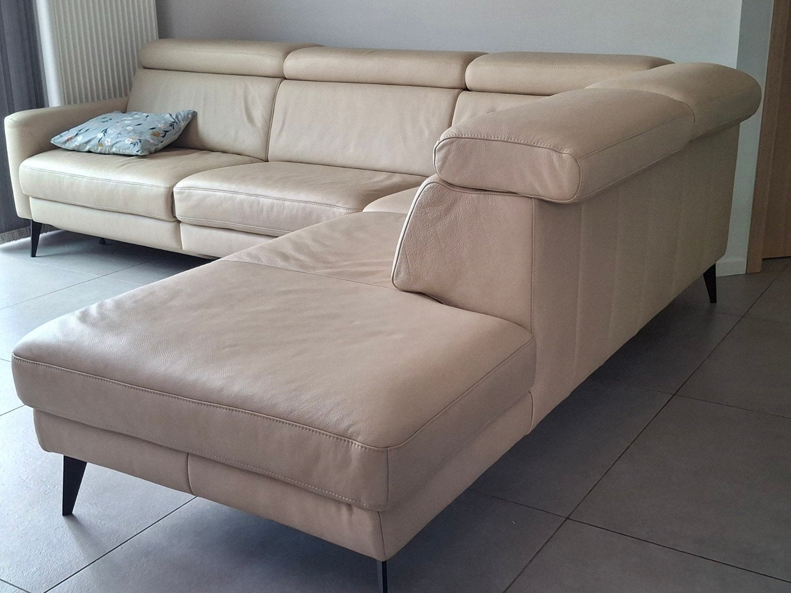 Lederen salon met elektrische relax, Huis en Inrichting, Ophalen