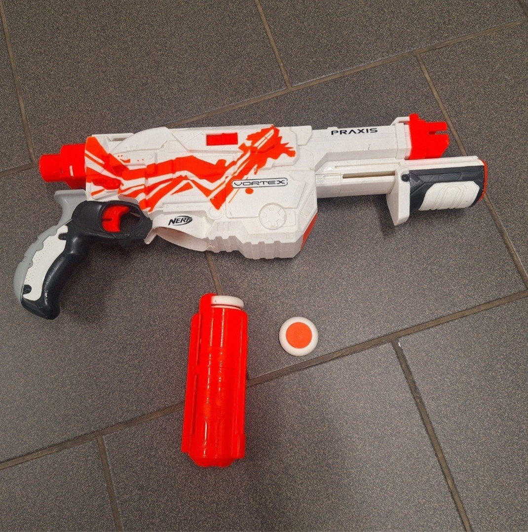 Nerf + munitions, Enlèvement