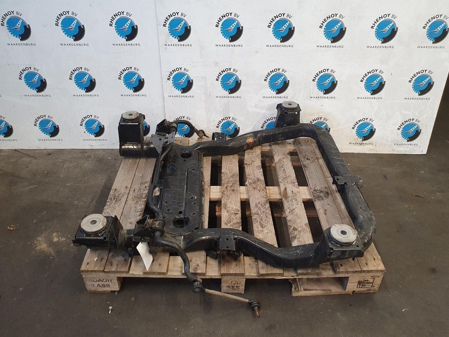 VOLKSWAGEN TRANSPORTER KOELWAGEN SUBFRAME VOOR 2015, Ophalen of Verzenden, Gebruikt, Stiba lid
