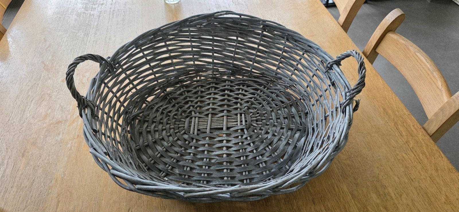 Gevlochten grote rieten mand grijs, Ophalen