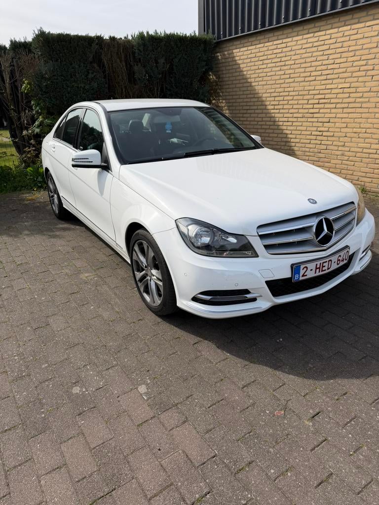 Mercedes c200 met keuring voor verkoop 117000 km 1ste eigena, Auto's, Mercedes-Benz, 1490 kg, 4 cilinders, Wit, Particulier
